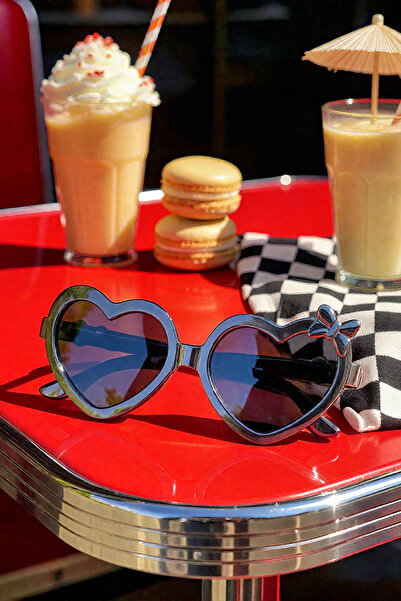 Chunky Frame Heart Bow Uv400 Black Children's Sunglasses 4036