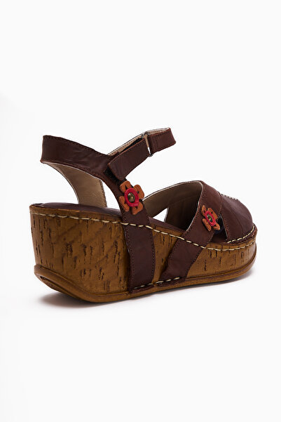 Limoya Genuine Leather Katlyn Soil Flower Detailed Closed Toe Wedge Heeled Women's Sandals