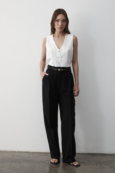 JASTE Women's White Lined Button Detailed Linen Vest