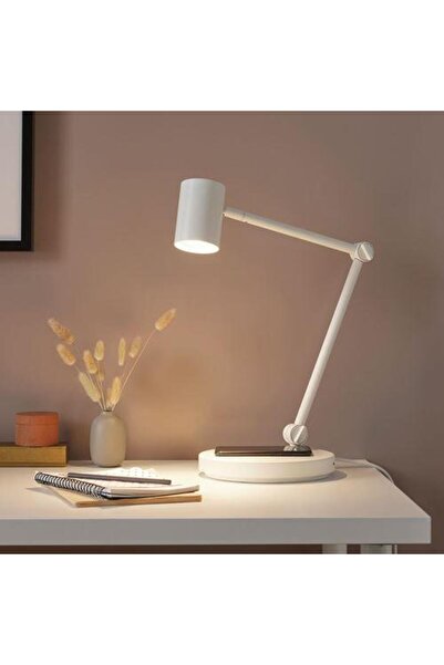 IKEA Kablosuz Şarjlı Çalışma Lambası, Beyaz, Abajur Gnş: 7 cm  Yükseklik: 67 cm  Taban çapı: 21 cm