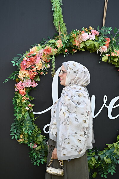 Desenay Scarfs شال نورا الزهري من ديسيناي