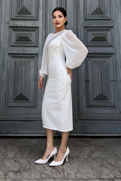 lodmela Yaka Detaylı Taş ve İnci Süslemeli Abiye Elbise 2204-Beyaz