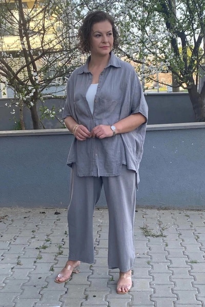 Mia Butik بدلة كتان بتصميم إيطالي رمادي اللون للسيدات