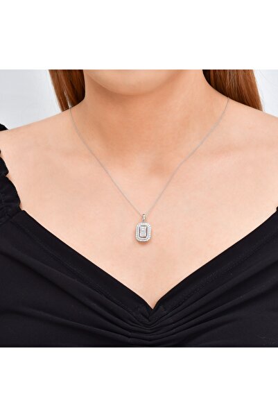 Pırlandia 0,57 Karat Pırlanta Baget Kolye