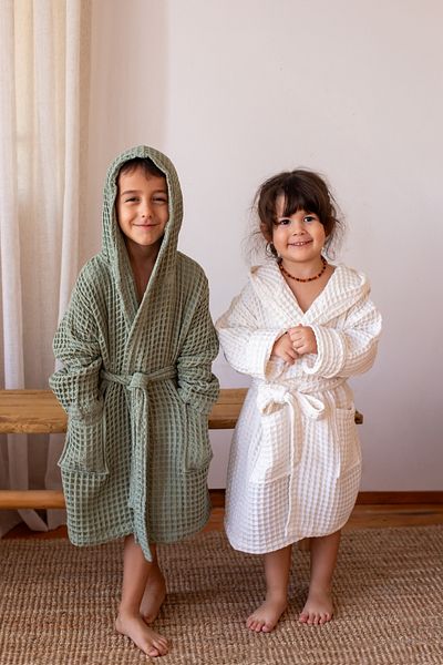 vivamaison Children's and Teenager's Bathrobe Waffle Woven 100% Cotton Soft Extra Absorbent