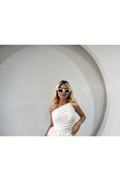 Bliss Dale Tek Omuz Detaylı Drapeli Likralı Asimetrik Bluz