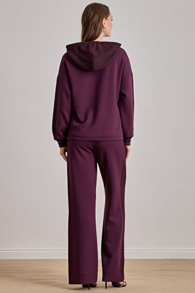 Guitar Daily Wear Burgundy Knitted Jacket