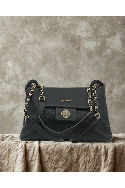 Finelook Women’s Black Quilted Leather Shoulder Bag with Gold Chain Straps
