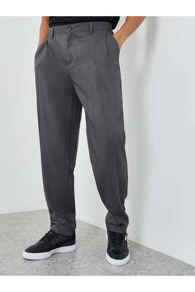 Styli Men Grey Straight Fit Pleated Trousers