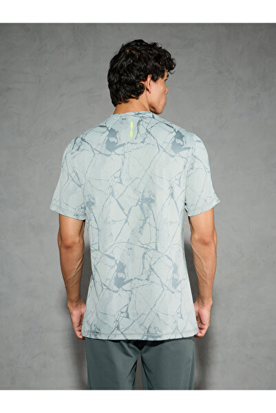 Technosport By Styli Men Jacquard Slim Fit Crew Neck T-Shirt