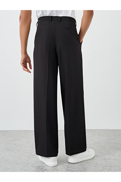 Styli Men Black Oversized Double Pleated Trousers