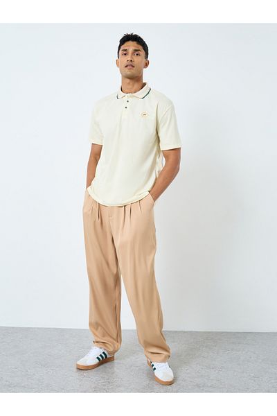 Styli Men Beige Relaxed Fit Pleated Trousers