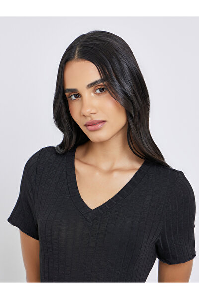 Styli Black Ribbed V Neck Bodysuit
