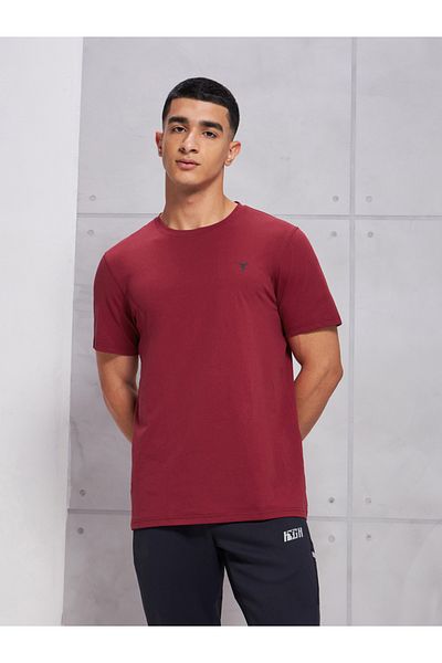 Technosport By Styli Men Solid Crew Neck Slim Fit T-Shirt
