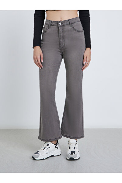 Styli Mid Rise Bootcut Washed Jeans