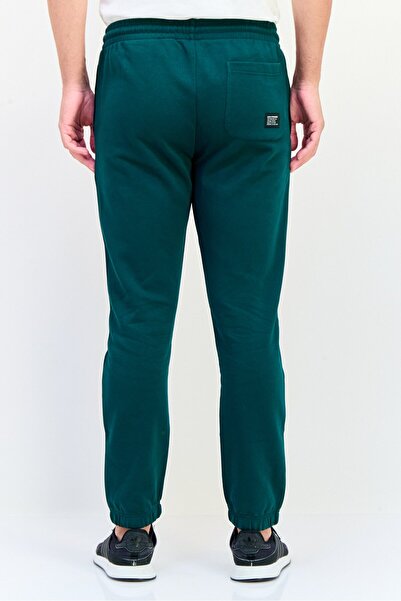 Levi's Men Regular Fit Brand Logo Jogger Pants, Emerald Green