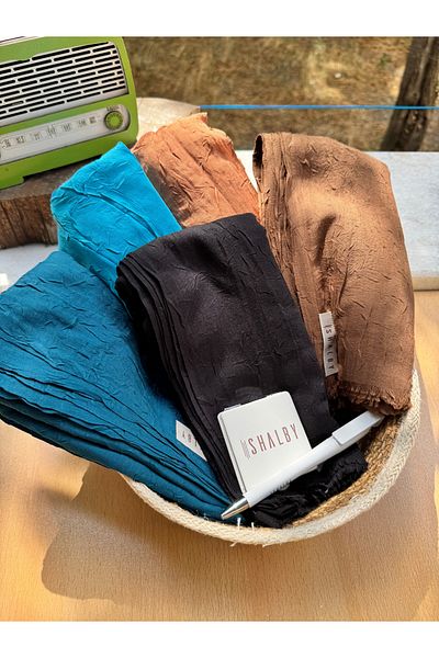 shalby Set of 5 Bamboo Shawls in Wicker Basket with Makeup Mirror and Pen Gift