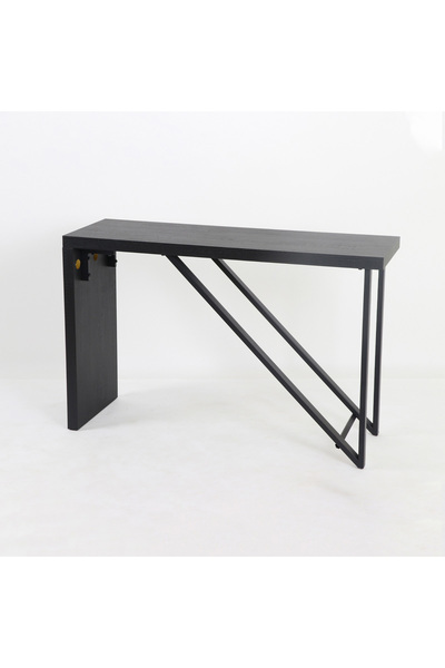 DEC13 Modern and elegant entrance table