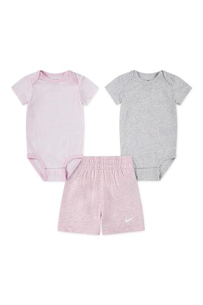 Nike NKN Best Ripe Swoosh Fetti Set of Bodysuits and Pair of Shorts - Pink