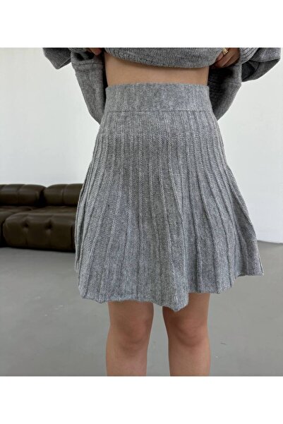 LOKADI Жіночий трикотажний комплект: кофта та спідниця