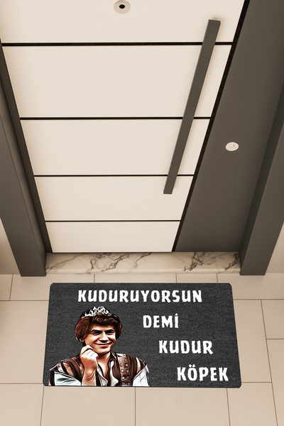 Dormot Yüksek Kaliteli Dijital Baskı Siyah, Prens Kudur Köpek temalı Kapı Önü...