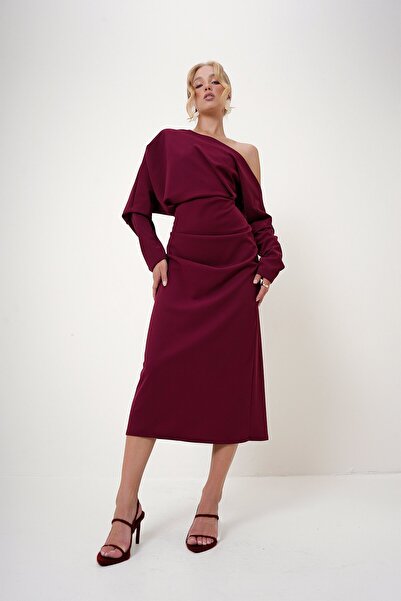 VAGGON Women's Burgundy Off Shoulder Draped Maxi Length Crepe Knitted Dress Prmx12786