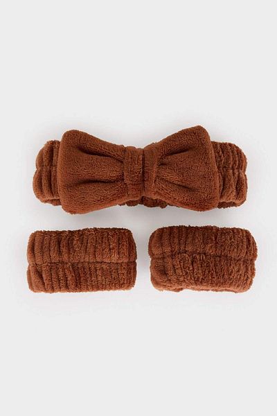 DeFacto Women's 2-Piece Hair Band and Towel Bracelet Makeup and Skin Care Application Set F6657Axns