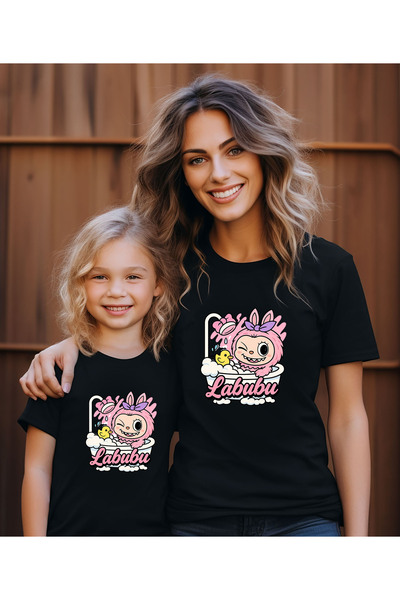 ASELİNDA Tricou combinat mamă-fiu cu imprimeu Labubu (adăugați 2 articole pen...