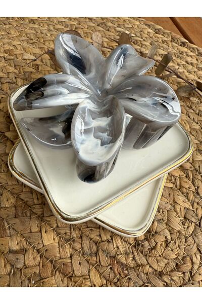 My Joyas Design Acrylic Gray Lotus Latch Buckle
