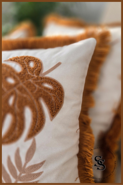 SasoHome Beauty Flowers Punch Embroidery Patterned Linen Throw Pillow Cover