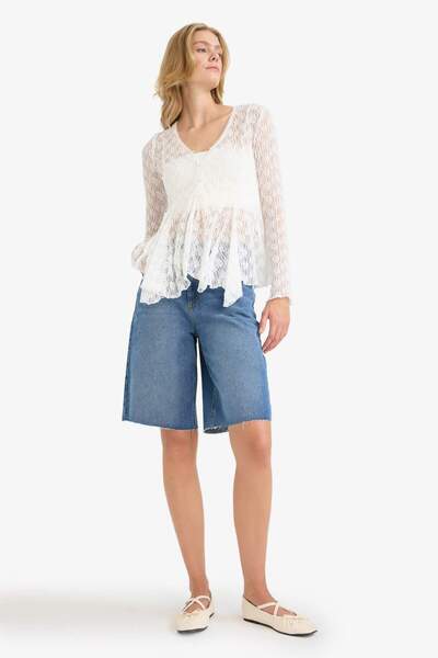 DeFacto Fitted V Neck Button Lace Long Sleeve Blouse G0616Ax25Au