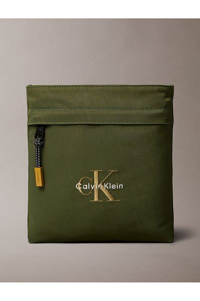 Calvin Klein Men Thyme Nylon Monogram Logo Flatpack