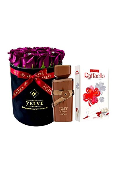 velve Pachet Crystal Beauty,aranjament floral, Apa de Parfum Just Choco, praline Raffaello, Mov dark