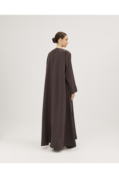 SOROSE SA Olive linen wrap abaya, half-cloche, with side embroidery and square sleeves