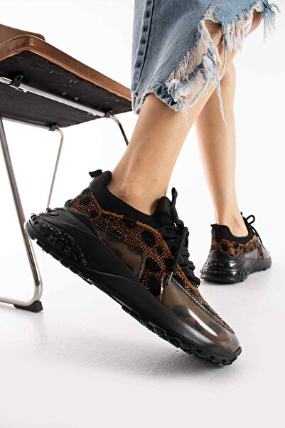 TubiBella Taş Detaylı Kahverengi Leopar Desenli Spor Ayakkabı