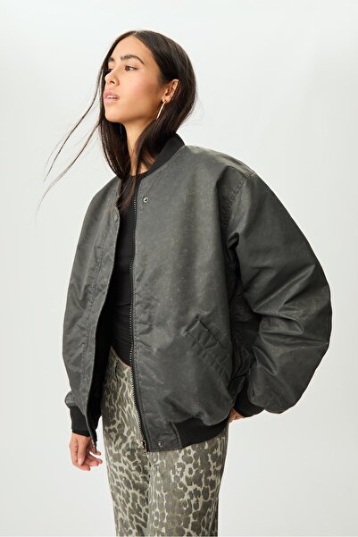 Stradivarius Yıkanmış Görünümlü Bomber Ceket