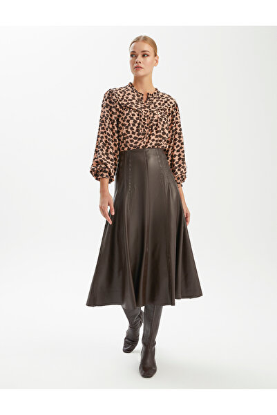 BGN workshop FUSTA DETALIATA DIN PIELE ARTIFICIALA