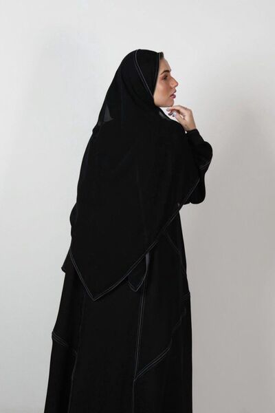 elegant hijab Kuwaiti style abaya