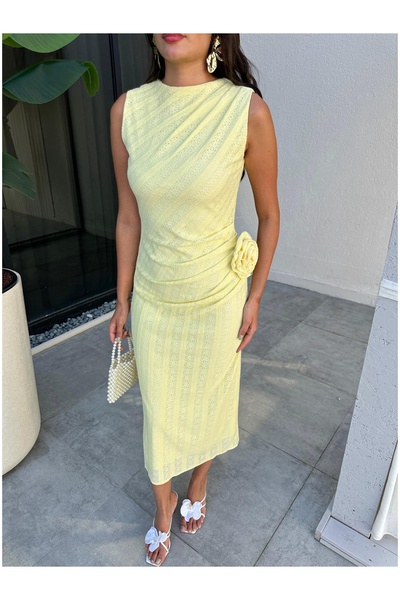 ESRAHELVACI Sıfır Kol Bel Büzgülü Midi Elbise