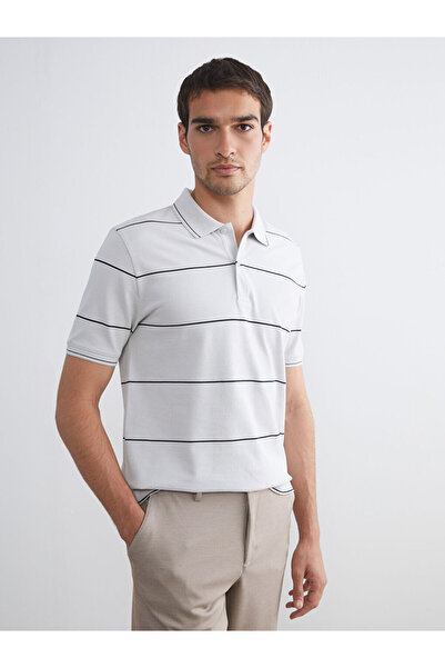 LC Waikiki تي شيرت رجالي من UZG STORE ذو ياقة روبا مطوية ومخططة من قماش البيكيه