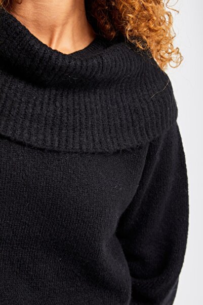 its basic Pulover de damă, culoare neagră W5-1, cu gât țesut moale, oversize