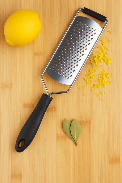 Kırmızı Beyaz Home Paslanmaz Çelik Rende – Limon, Peynir ve Sebze Rendesi