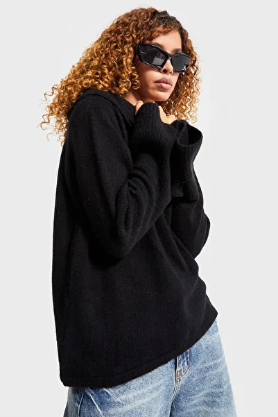 its basic Women's Black Color W5-1 Turtleneck Oversize Soft Knitted Sweater