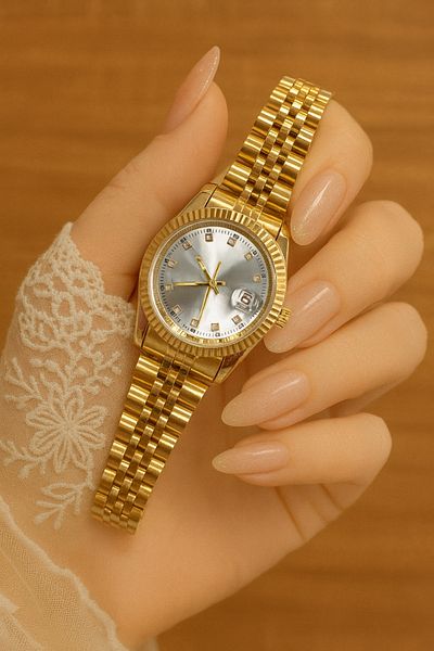 LOOQ Luxury Women's Watch with Calendar
