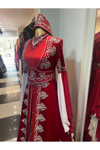 atölyekaftanbutik Red Hijab Velvet Embroidered Kaftan Bindallı