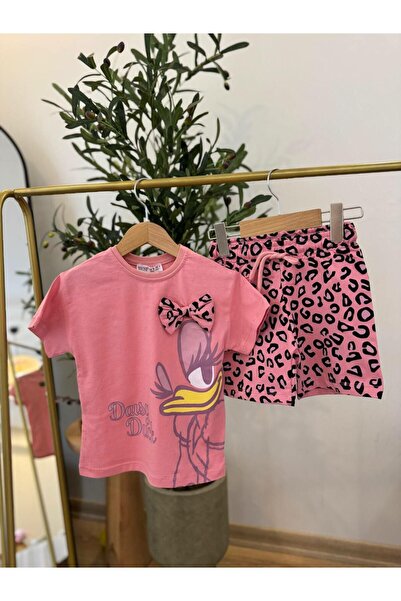 Kids طقم تي شيرت بتفاصيل فيونكة مع شورت ليوبارد