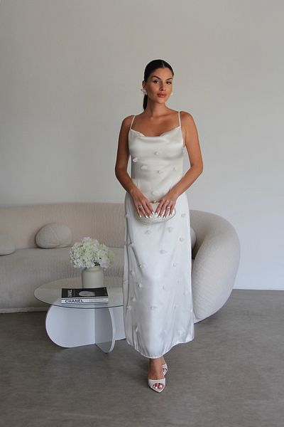 Julidress Ecru White 3D Flower Detailed Degaje Collar Midi Length Premium Satin Dress