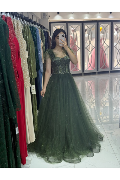 miracoutureofficial Kabarık Omzu Gül işleme detaylı Abiye Elbise