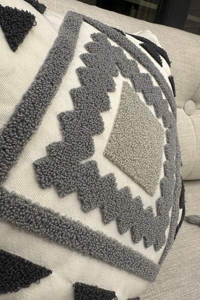 SİMEREV HALI HOME CONSEPT Punch Embroidered Cream Fabric Tasseled 1 Piece Throw Pillow Case Modern Bohemian Pattern Case