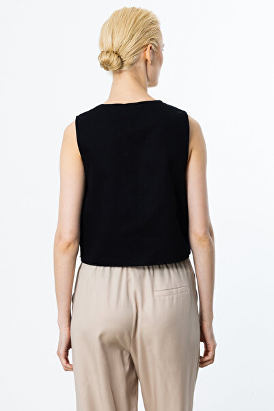 ON Вишитий бісером бавовняний жилет